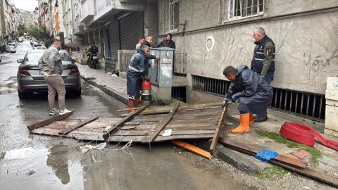 İstanbul Valisi Gül’den sel bölgesi açıklaması: Hasar ödemeleri başlıyor